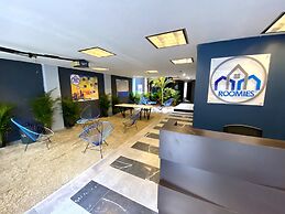 Roomies hostel Cibeles