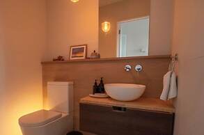 Lake Pukaki - Lake House