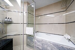 Brown Suites Busan