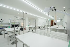 Workers Hotel Ansan by Aank