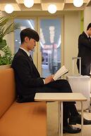 Workers Hotel Ansan by Aank