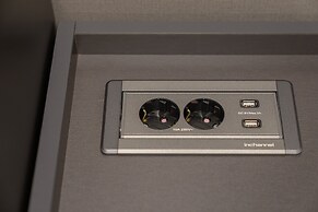 Workers Hotel Ansan by Aank