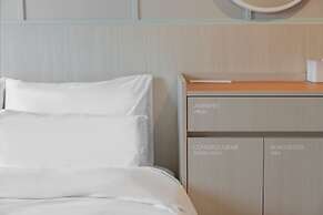 Workers Hotel Ansan by Aank