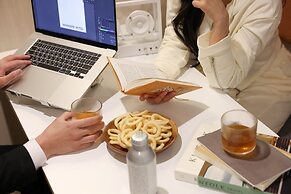 Workers Hotel Ansan by Aank