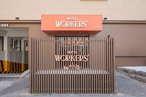 Workers Hotel Ansan by Aank