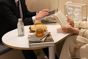 Workers Hotel Ansan by Aank