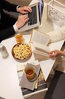 Workers Hotel Ansan by Aank