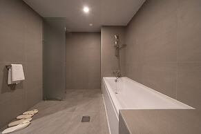 Workers Hotel Ansan by Aank