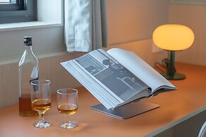 Workers Hotel Ansan by Aank