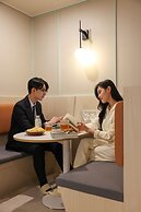 Workers Hotel Ansan by Aank