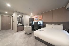 Workers Hotel Ansan by Aank