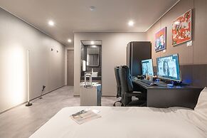 Workers Hotel Ansan by Aank