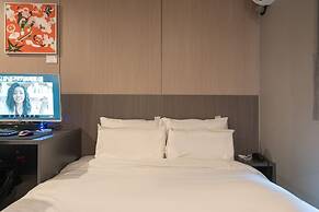 Workers Hotel Ansan by Aank