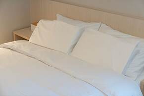 Workers Hotel Ansan by Aank