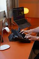 Workers Hotel Ansan by Aank