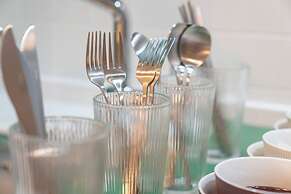 Workers Hotel Ansan by Aank