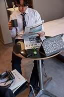 Workers Hotel Ansan by Aank