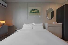 Workers Hotel Ansan by Aank