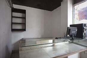 OYO 93003 B32 Homestay