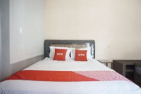 OYO 93003 B32 Homestay