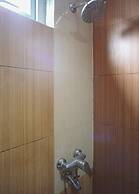 OYO 93003 B32 Homestay