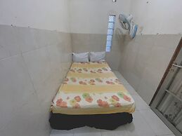 SPOT ON 93035 Karman's Sari Homestay Syariah