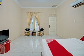 OYO 93033 Mutiara Homestay Syariah Near TPA / TPSA Nurul Yakin