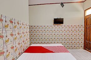 OYO 92884 Agustha Homestay