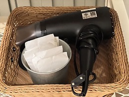 MINI-ME HUBS - Charm Suites in Old City