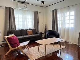 MINI-ME HUBS - Charm Suites in Old City