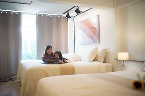 MINI-ME HUBS - Charm Suites in Old City