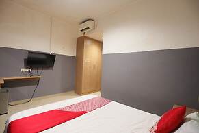OYO 92988 City Room