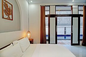 Collection O 93004 Double D Guest House