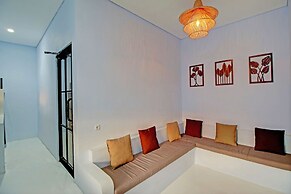 Collection O 93004 Double D Guest House