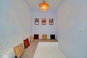 Collection O 93004 Double D Guest House