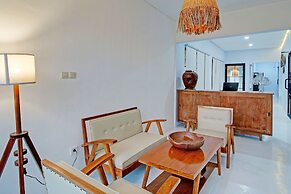 Collection O 93004 Double D Guest House