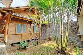 SPOT ON 92975 Aria Hostel Capsul Cihampelas