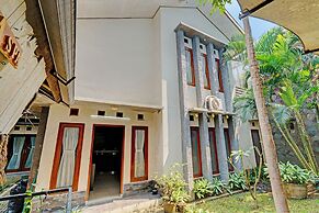 SPOT ON 92975 Aria Hostel Capsul Cihampelas