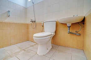 SPOT ON 92975 Aria Hostel Capsul Cihampelas