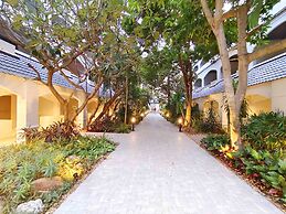 Pooh Beach Resort & Spa