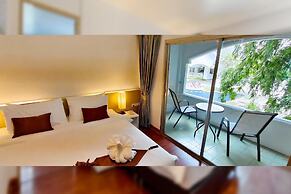 Pooh Beach Resort & Spa
