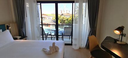 Pooh Beach Resort & Spa