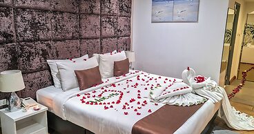 Pooh Beach Resort & Spa