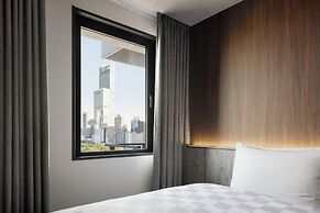 the b osaka-shinsekai