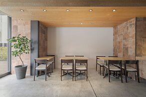 the b osaka-shinsekai