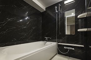 the b osaka-shinsekai