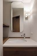 the b osaka-shinsekai