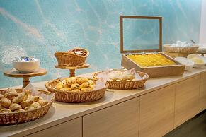 the b osaka-shinsekai