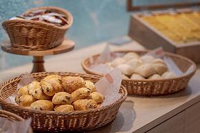 the b osaka-shinsekai