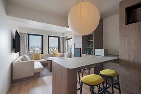 the b osaka-shinsekai